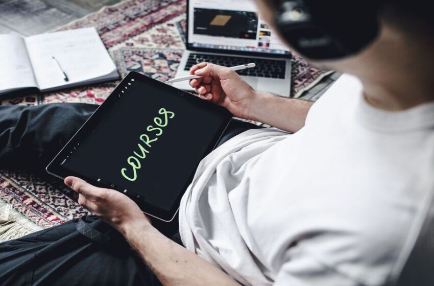  كيف تحول ما تتعلمه عبر الإنترنت إلى مهارات عملية؟